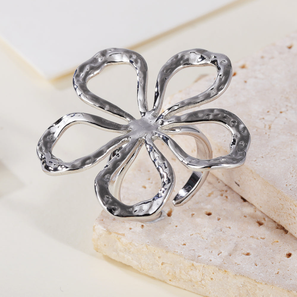 Hollow Petals - Folded Flower Ring for Women |