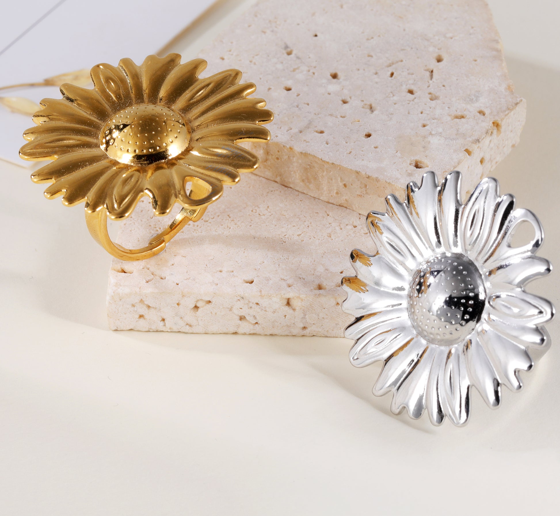 Bloom in Style - Unique Chrysanthemum Ring for Women | G005376J-