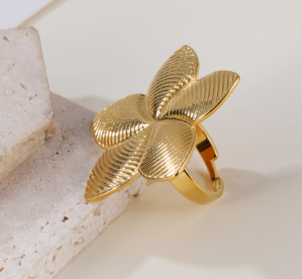 Artistic Petal Ring - Elegant Jewelry for Women | G005242