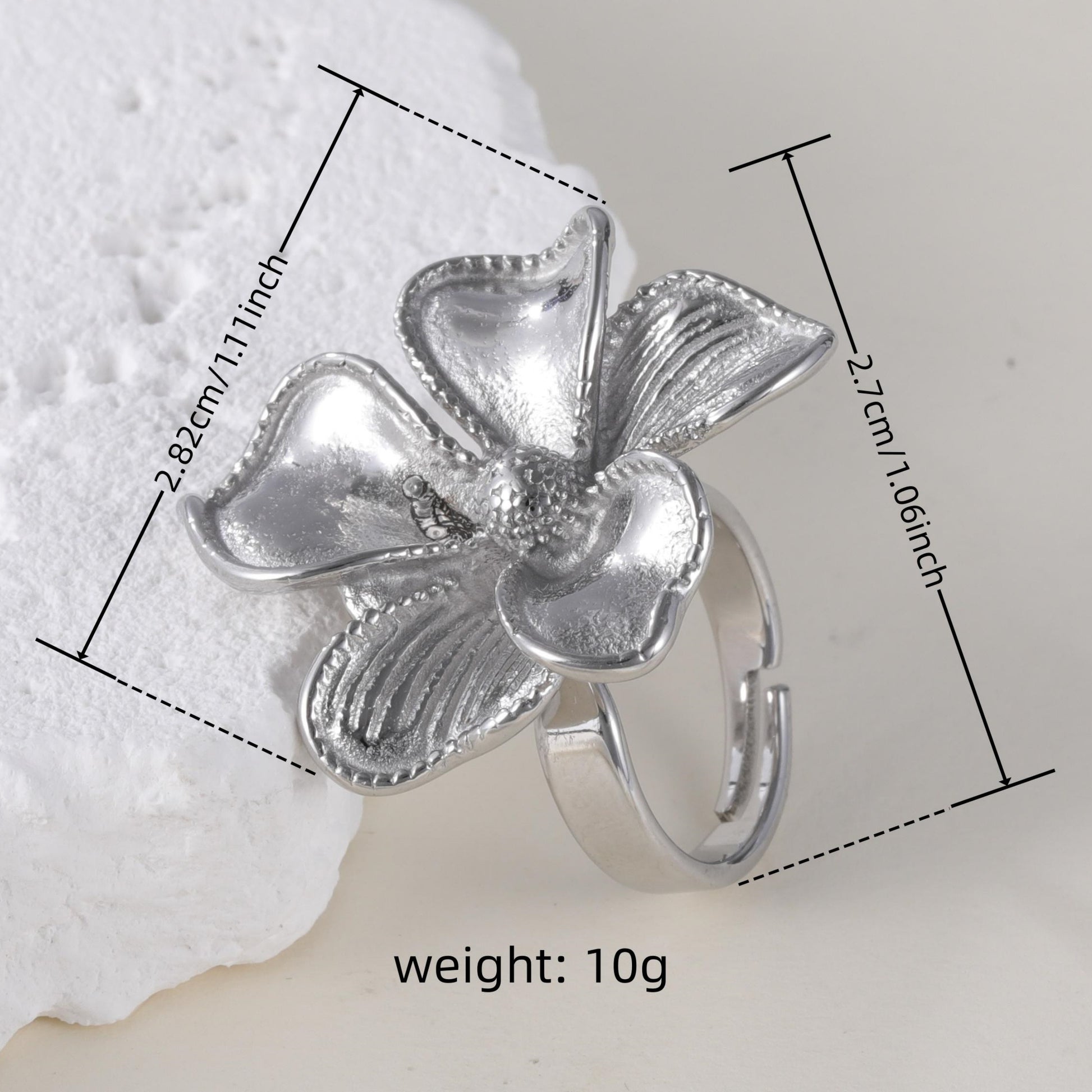 Elegant Flower Design Exquisite Female Stainless Steel Waterproof Ring丨G005765