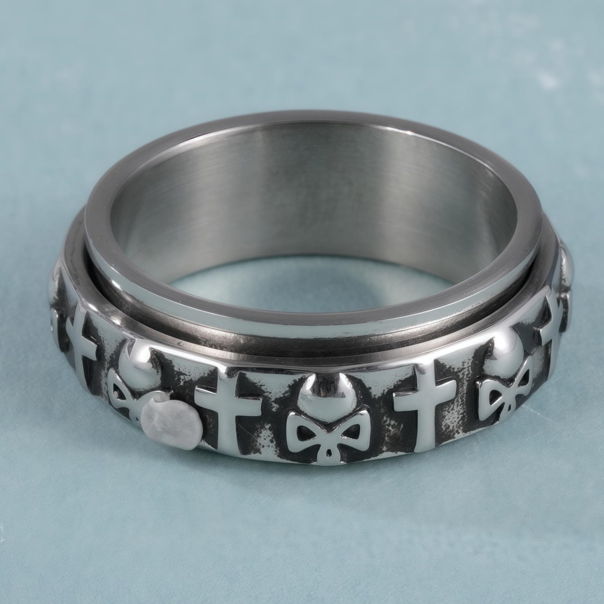 Vintage Hip-Hop Punk Skull Cross Design Rotating Stainless Steel Ring丨G002600
