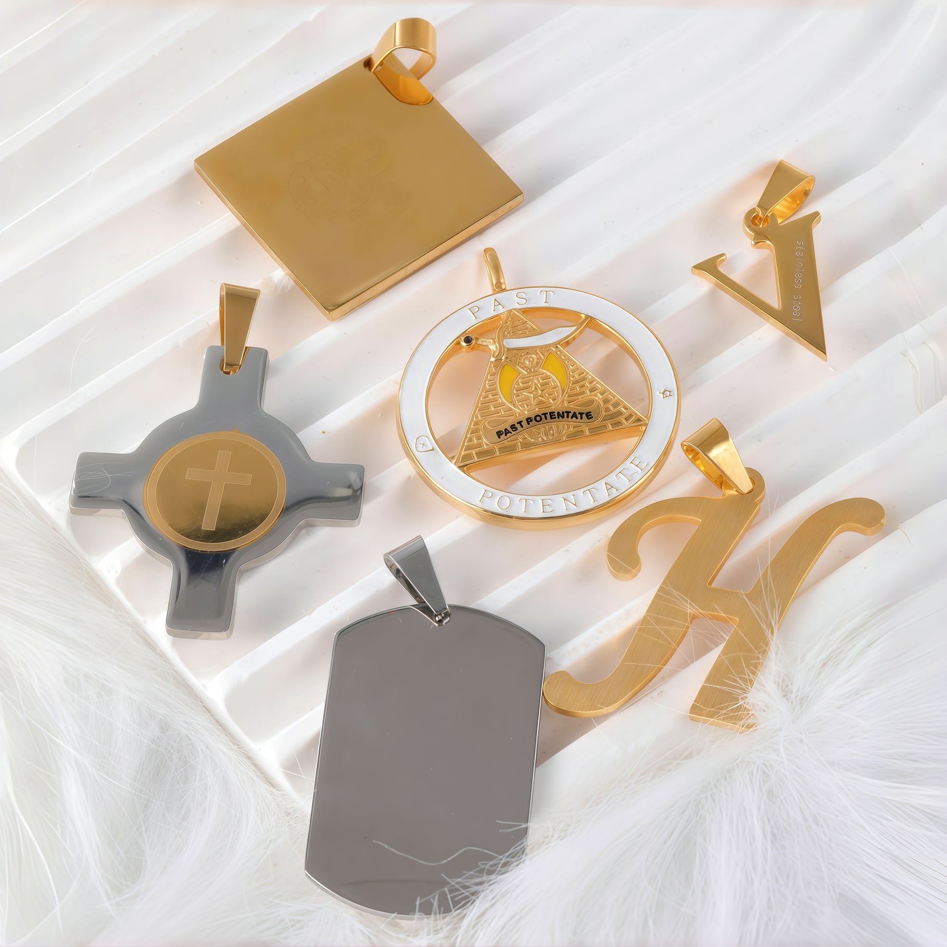 Fashion Earrings and Pendants Set Unsex Design