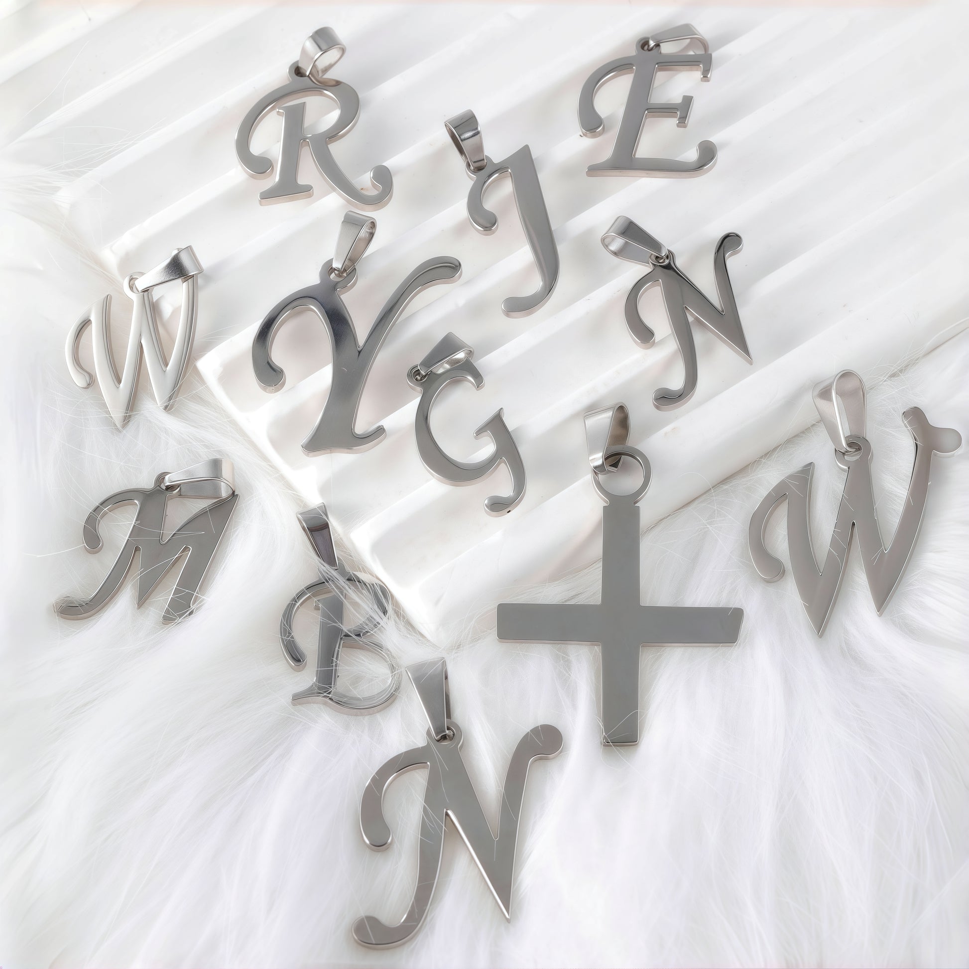 Fashion Earrings and Pendants Set Unsex Design