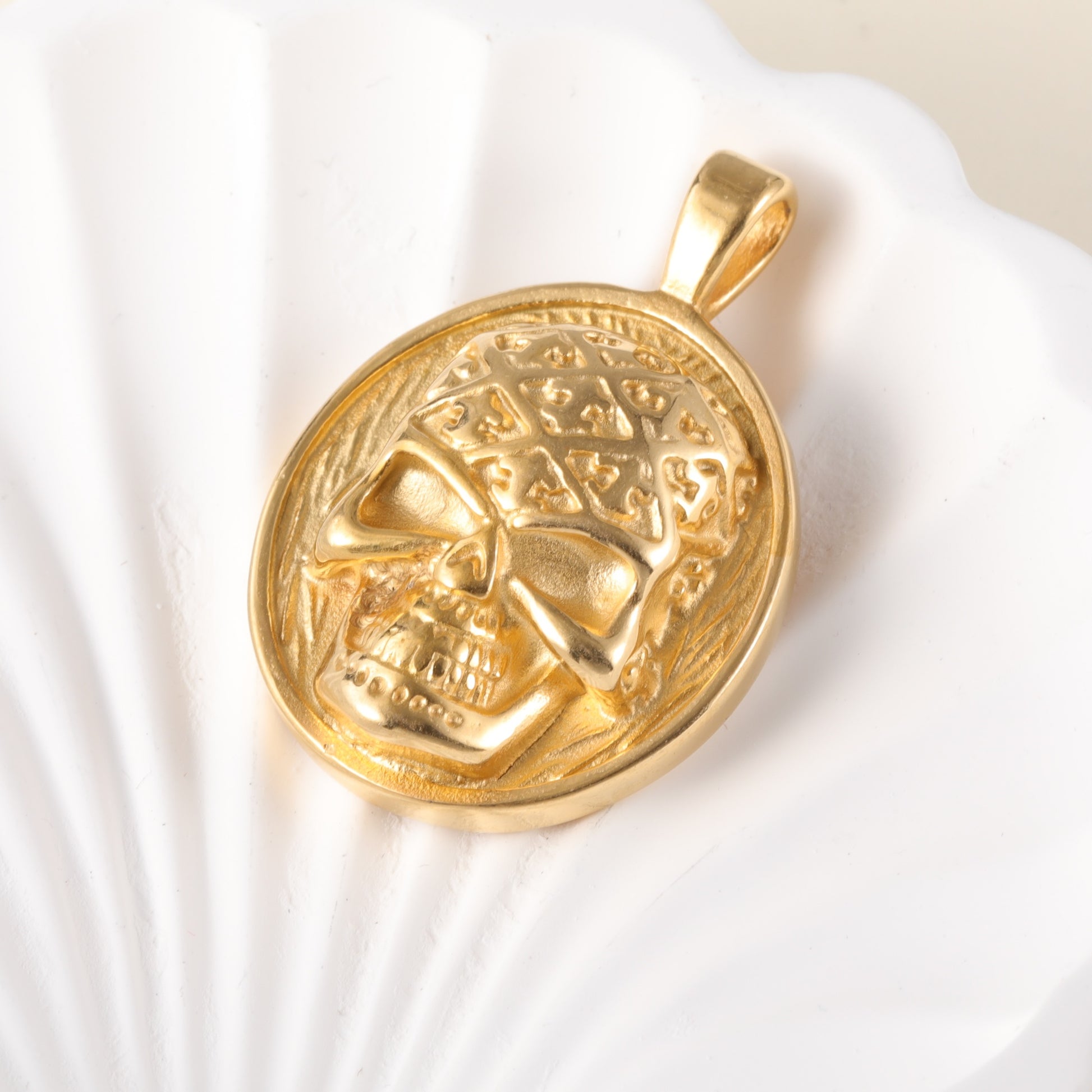 Golden Lion24k Gold-Plated Stainless Steel Pendant, Hip Hop, Non-Allergenic And Non-Fading