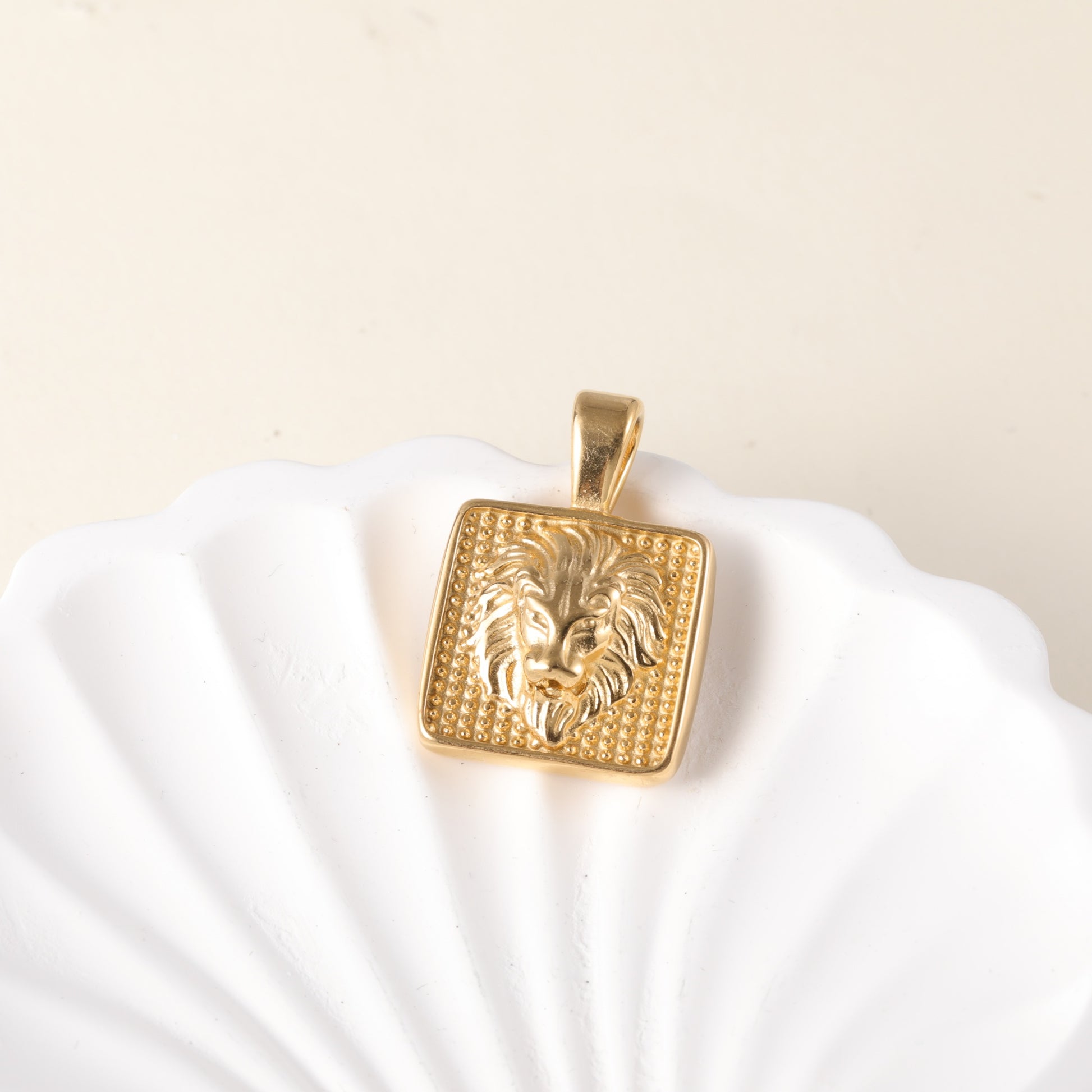 Golden Lion24K gold-plated stainless steel pendant, Hip Hop, non-allergenic and non-fading