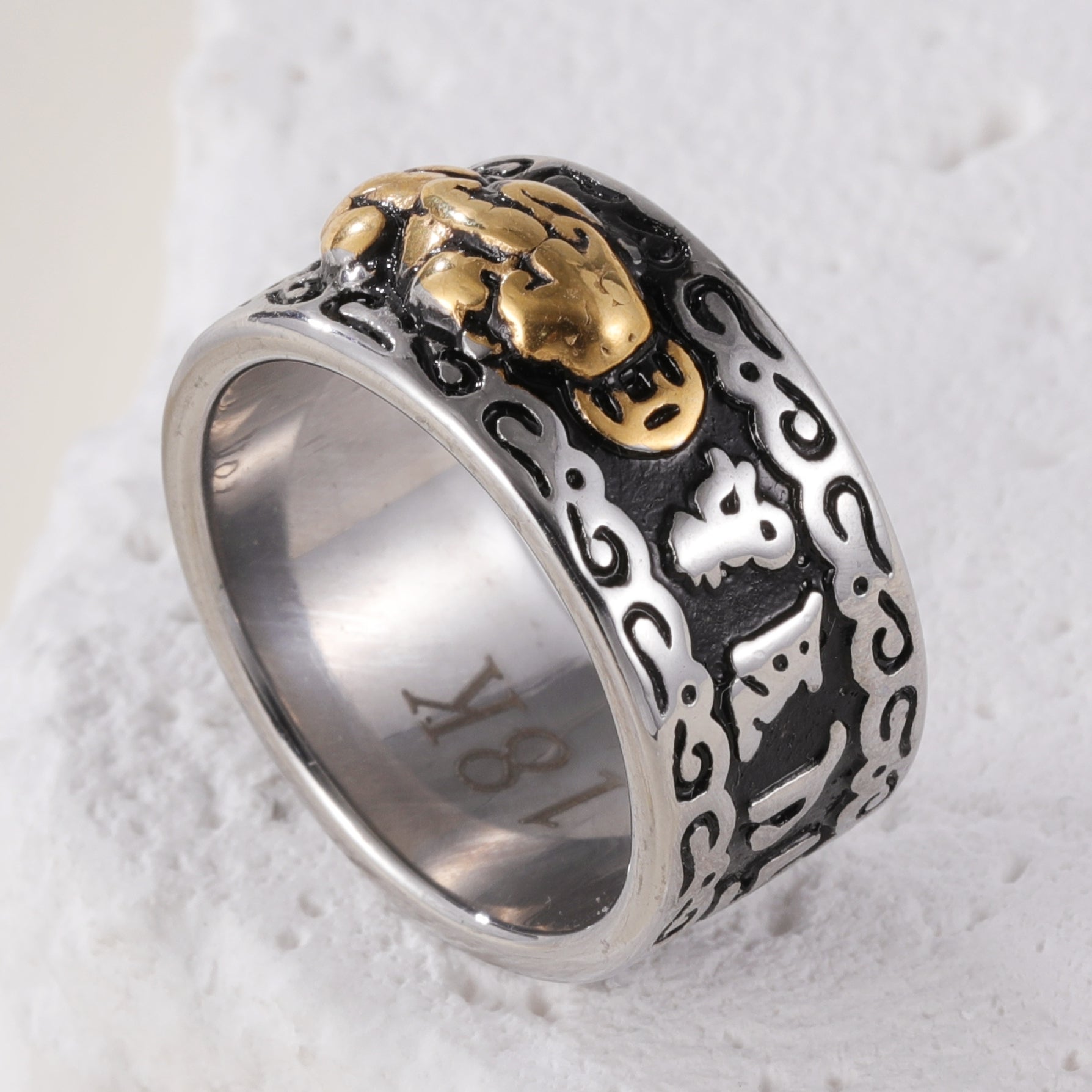 18K Gold Scorpion Stainless Steel Ring for Men, Vintage Carved Style Bold Band, Unique Black Engraved Design Fashion Ring