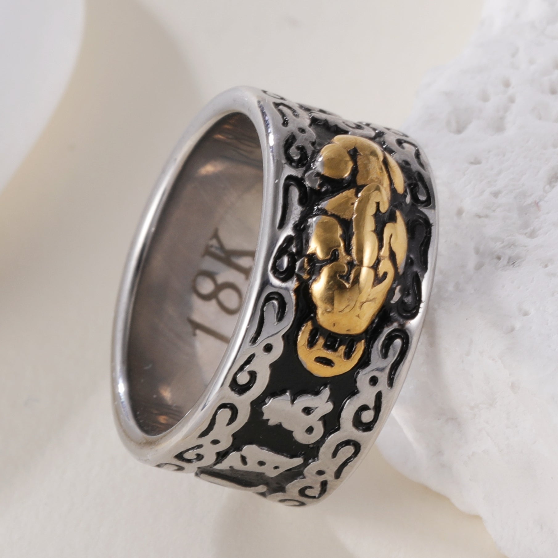 18K Gold Scorpion Stainless Steel Ring for Men, Vintage Carved Style Bold Band, Unique Black Engraved Design Fashion Ring