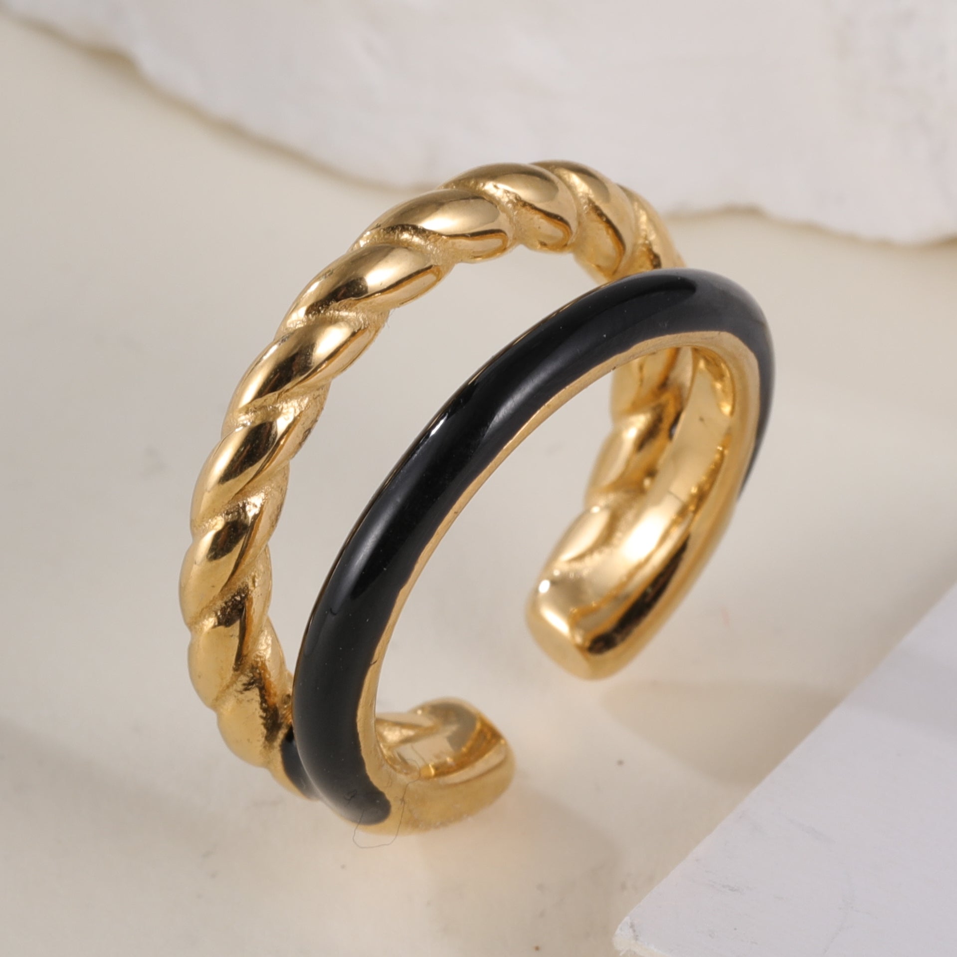 Gold and Black Stainless Steel Ring, Exquisite Twisted Texture and Smooth Black Band, Modern Minimalist Style, Perfect for Couple Rings/Daily Wear, Ideal Gift