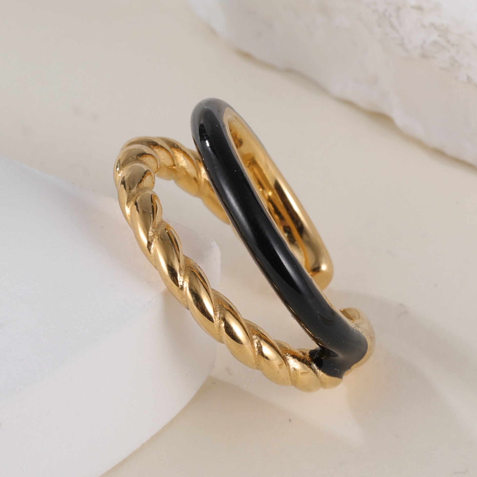 Gold and Black Stainless Steel Ring, Exquisite Twisted Texture and Smooth Black Band, Modern Minimalist Style, Perfect for Couple Rings/Daily Wear, Ideal Gift
