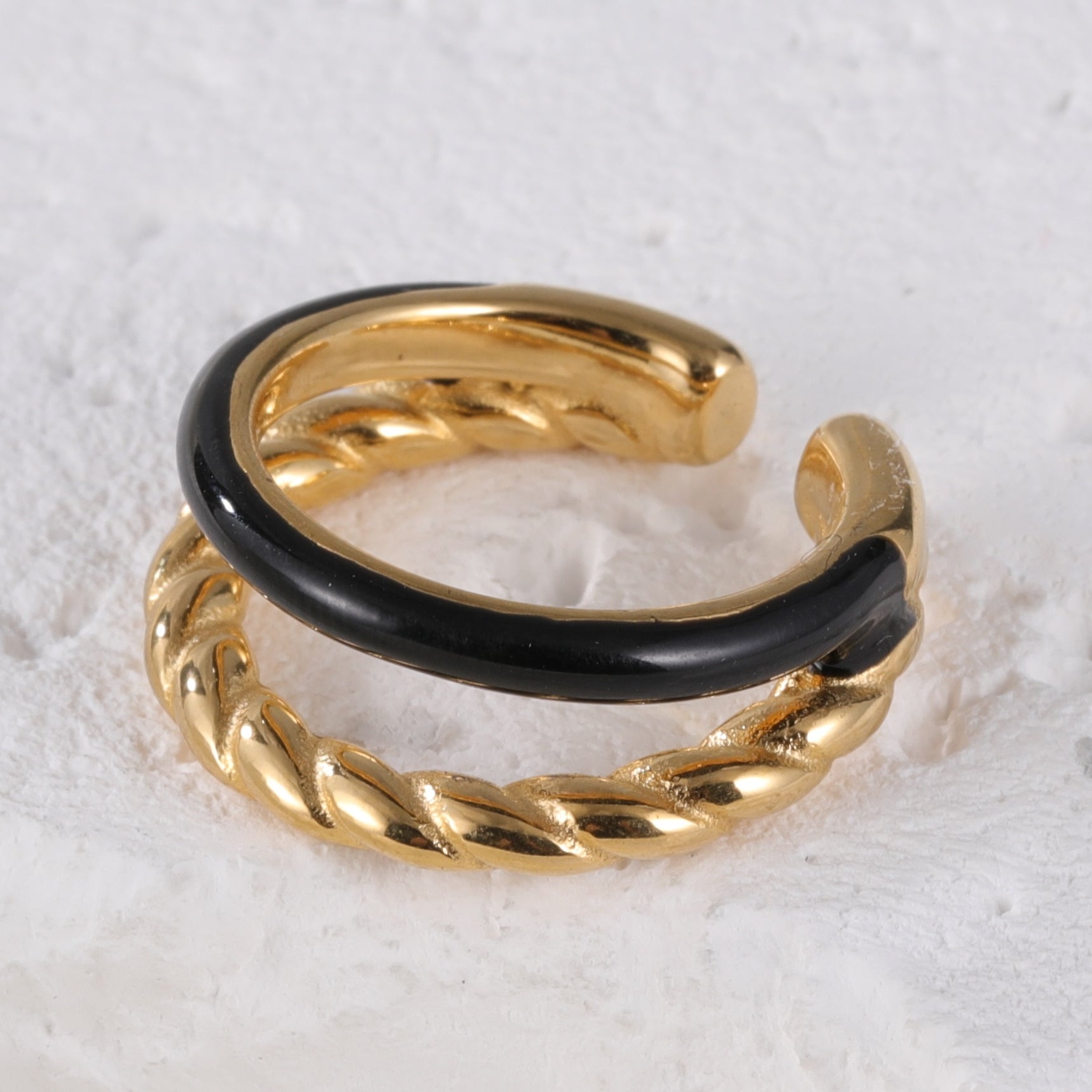 Gold and Black Stainless Steel Ring, Exquisite Twisted Texture and Smooth Black Band, Modern Minimalist Style, Perfect for Couple Rings/Daily Wear, Ideal Gift