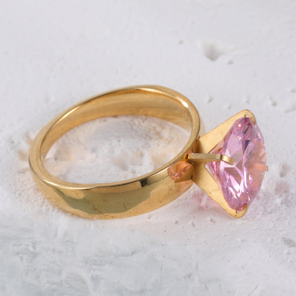 Stainless steel women's ring with large pink gemstone丨ST82