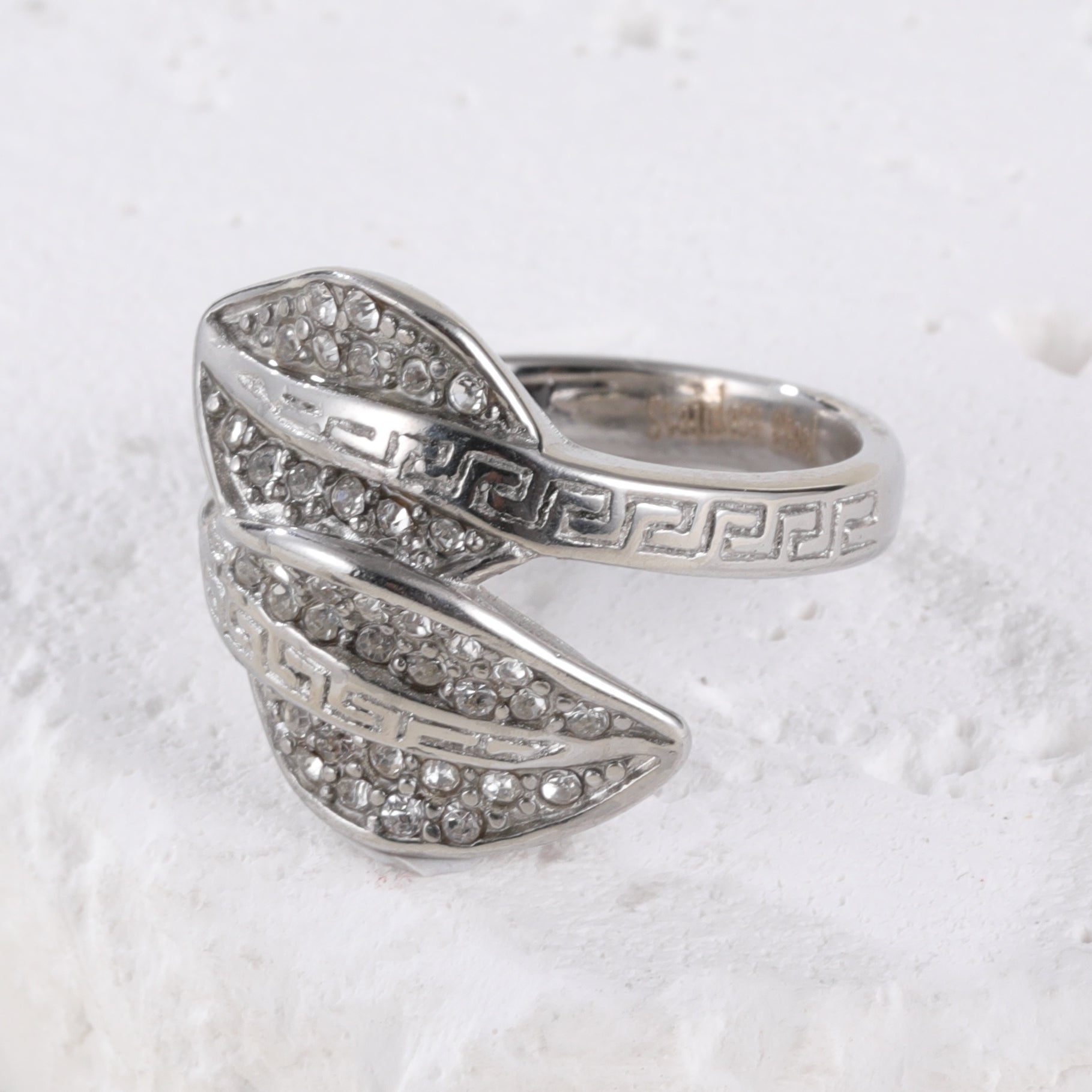 Leaf Shape Diamond Stainless Steel Women's Ring丨G003153
