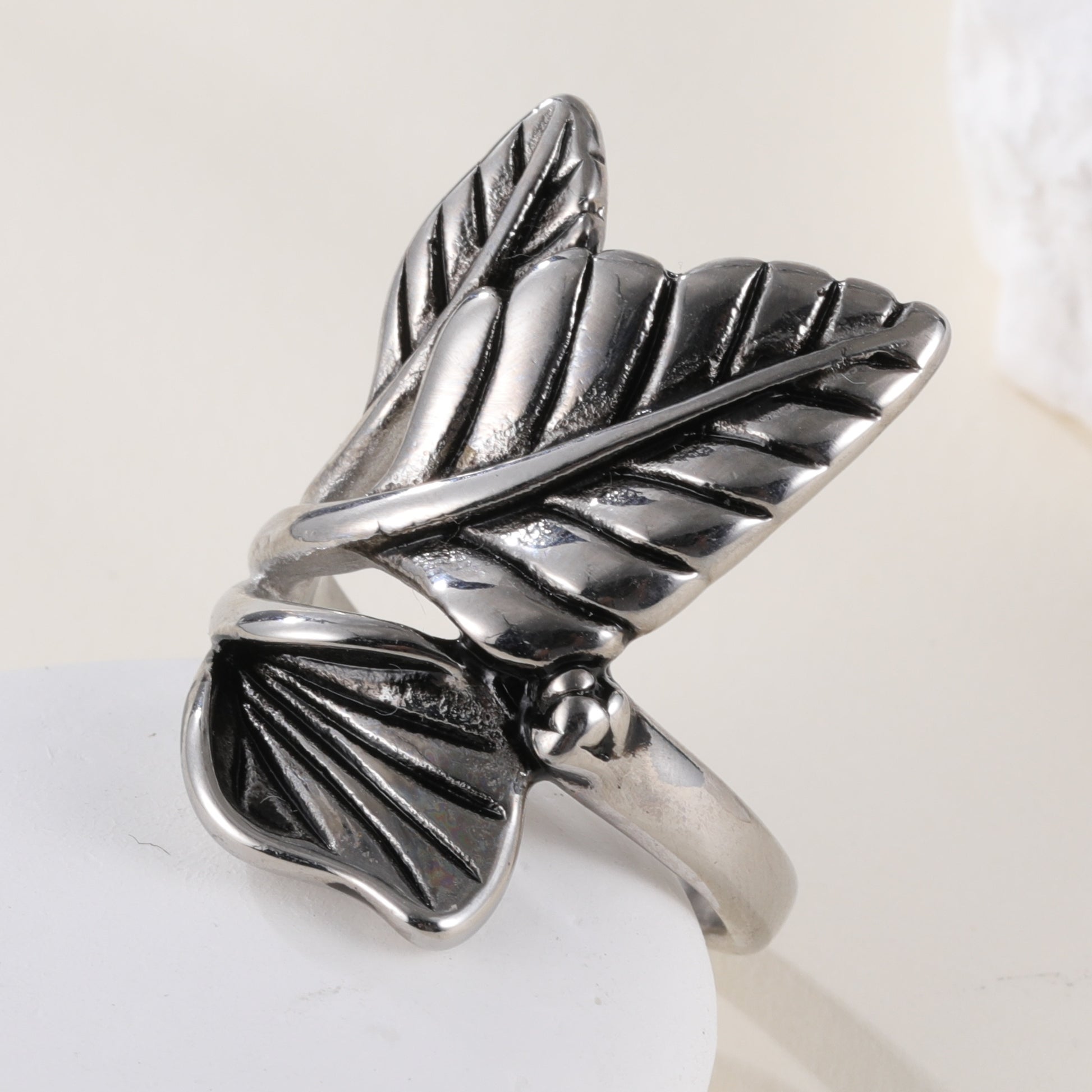 Simple Natural Leaf Silver Stainless Steel Women's Ring丨K07151