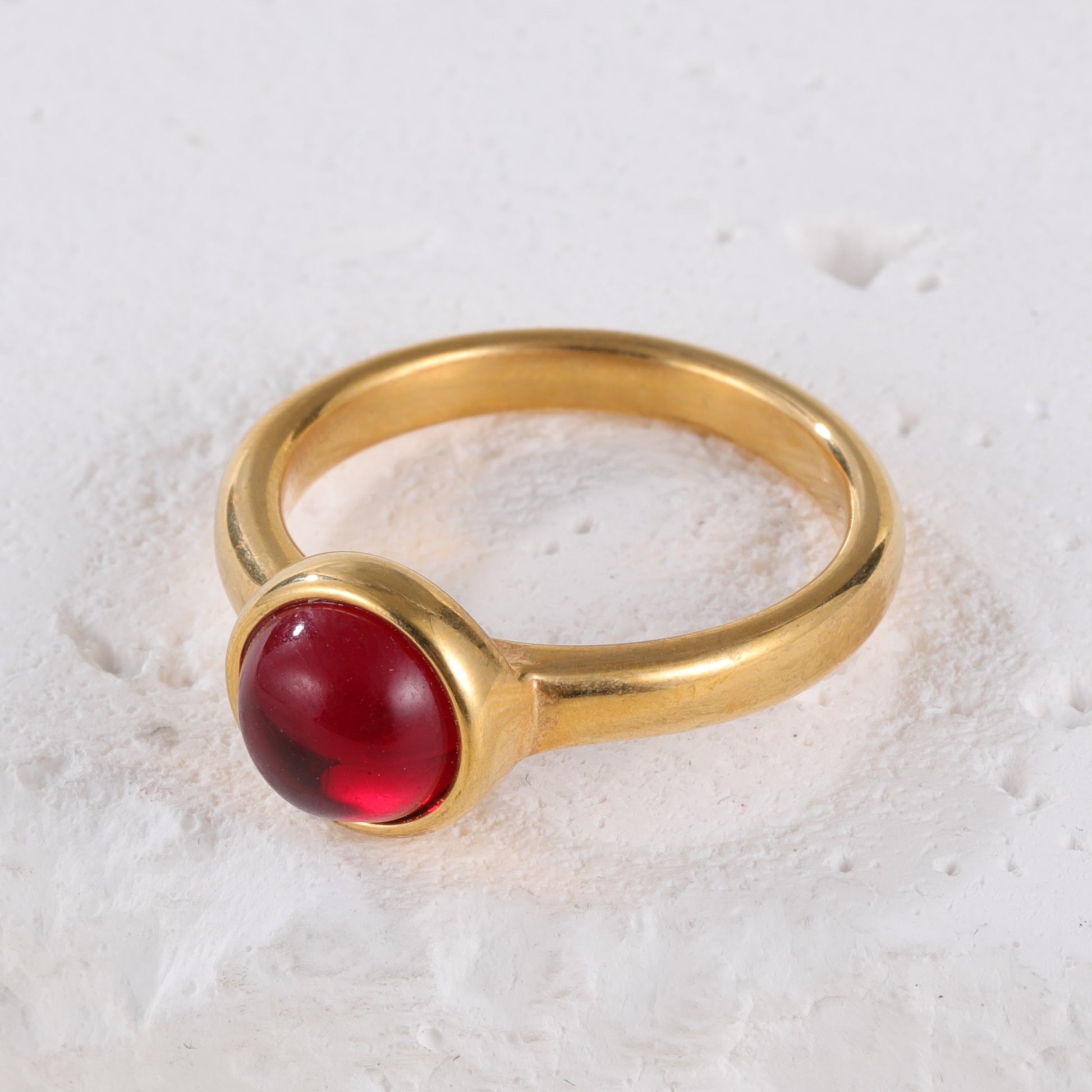 Classic Minimalist Stainless Steel Ring with Red Cabochon Gemstone, Round Gemstone Design, Modern Elegant Style, Perfect Fashion Ring for Women, Ideal Gift
