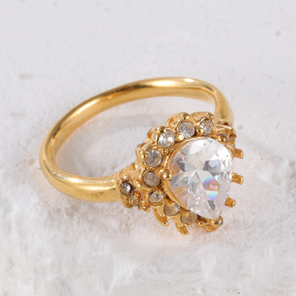 Classic Elegant Ring with Large Teardrop Crystal and Delicate Surrounding Small Crystals, Perfect Fashion Ring for Women, Ideal Gift
