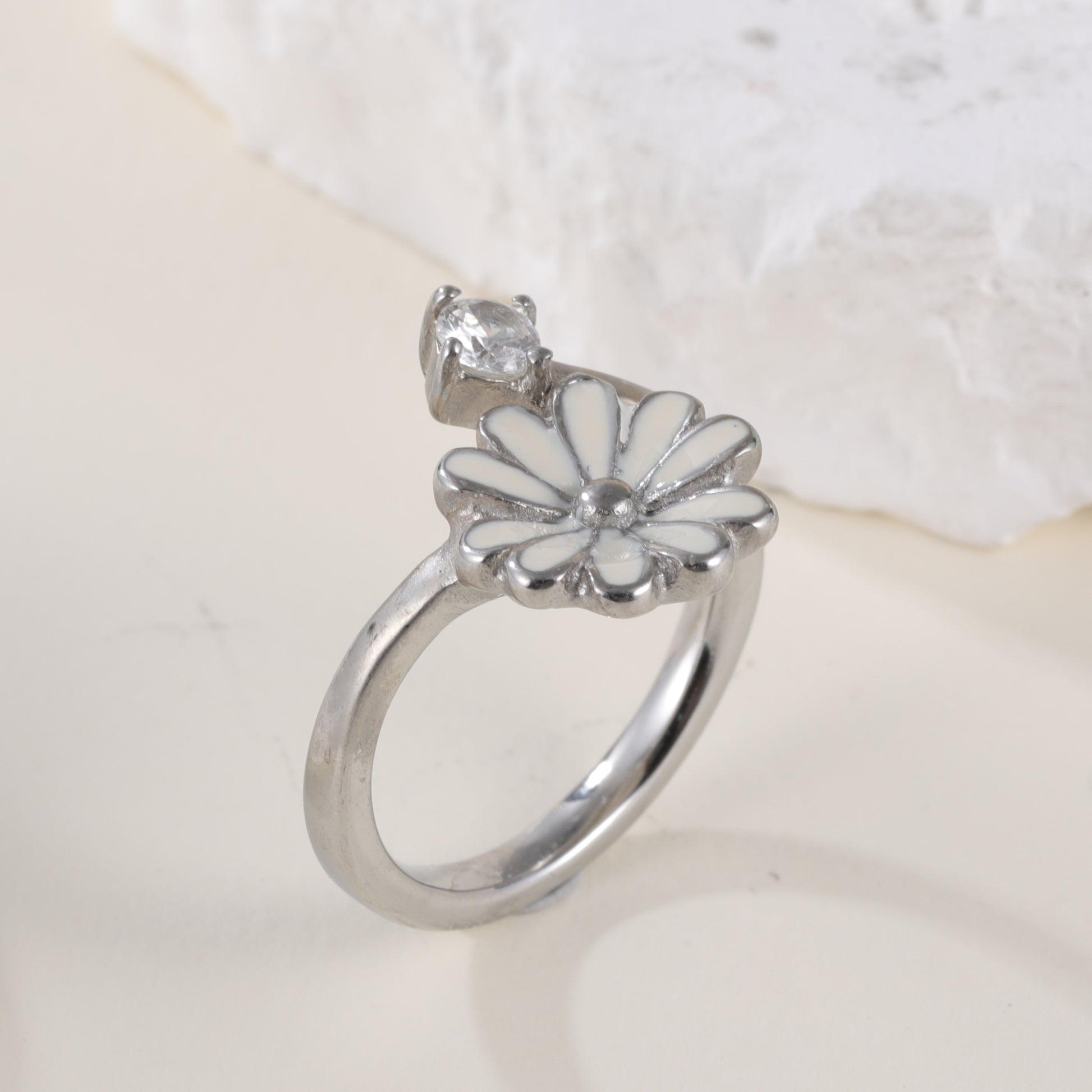 Stainless Steel Ring with White Daisy Petals and Sparkling Crystal, Sweet Minimalist Style, Perfect Fashion Ring for Women, Ideal Gift