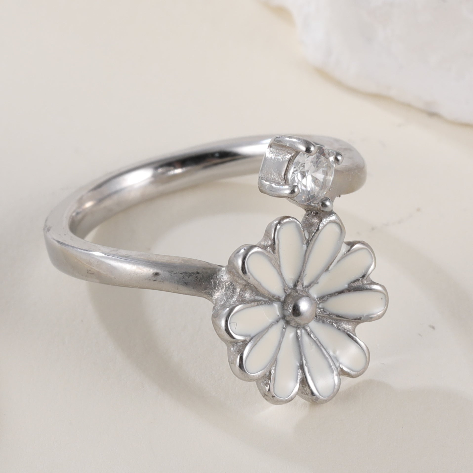 Stainless Steel Ring with White Daisy Petals and Sparkling Crystal, Sweet Minimalist Style, Perfect Fashion Ring for Women, Ideal Gift