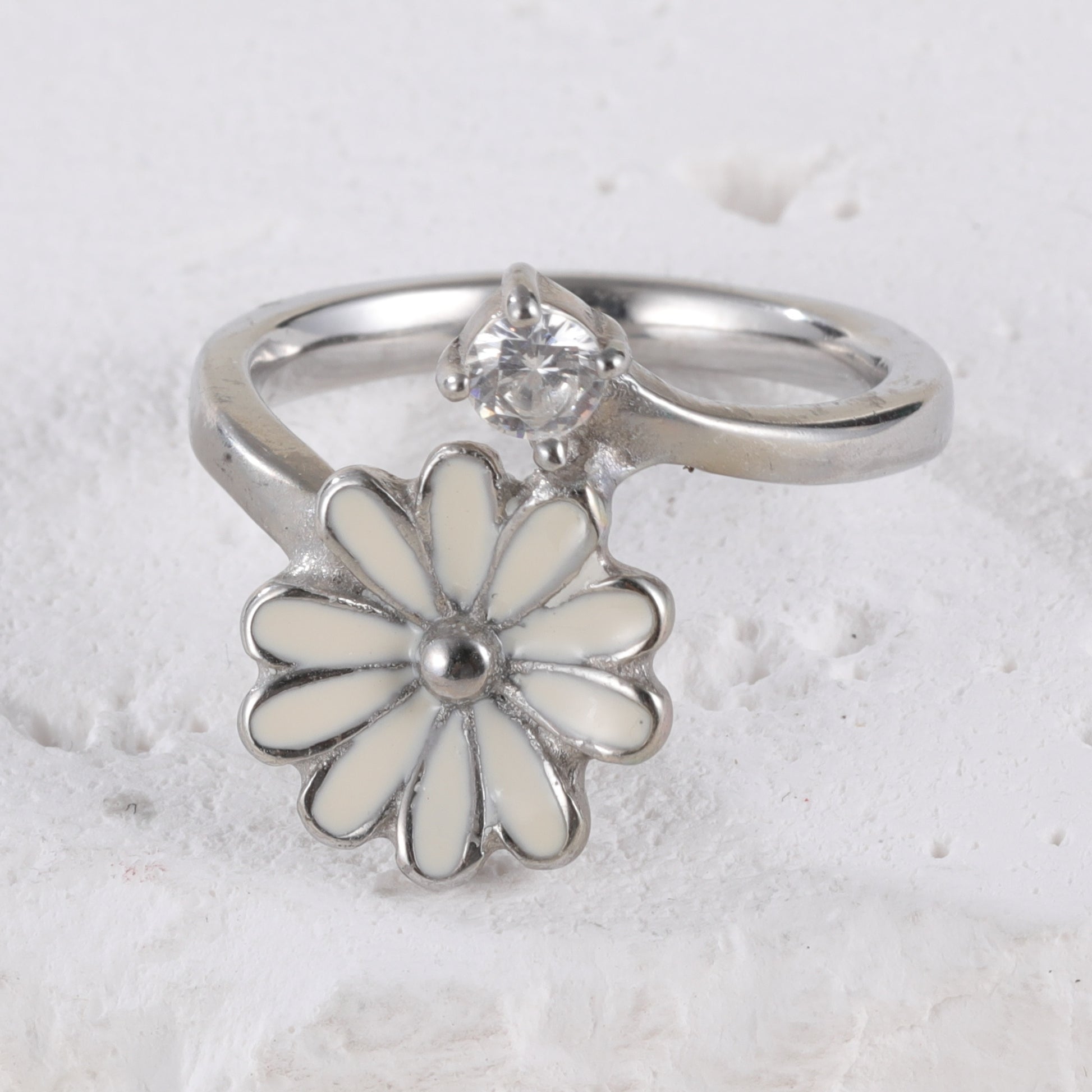 Stainless Steel Ring with White Daisy Petals and Sparkling Crystal, Sweet Minimalist Style, Perfect Fashion Ring for Women, Ideal Gift