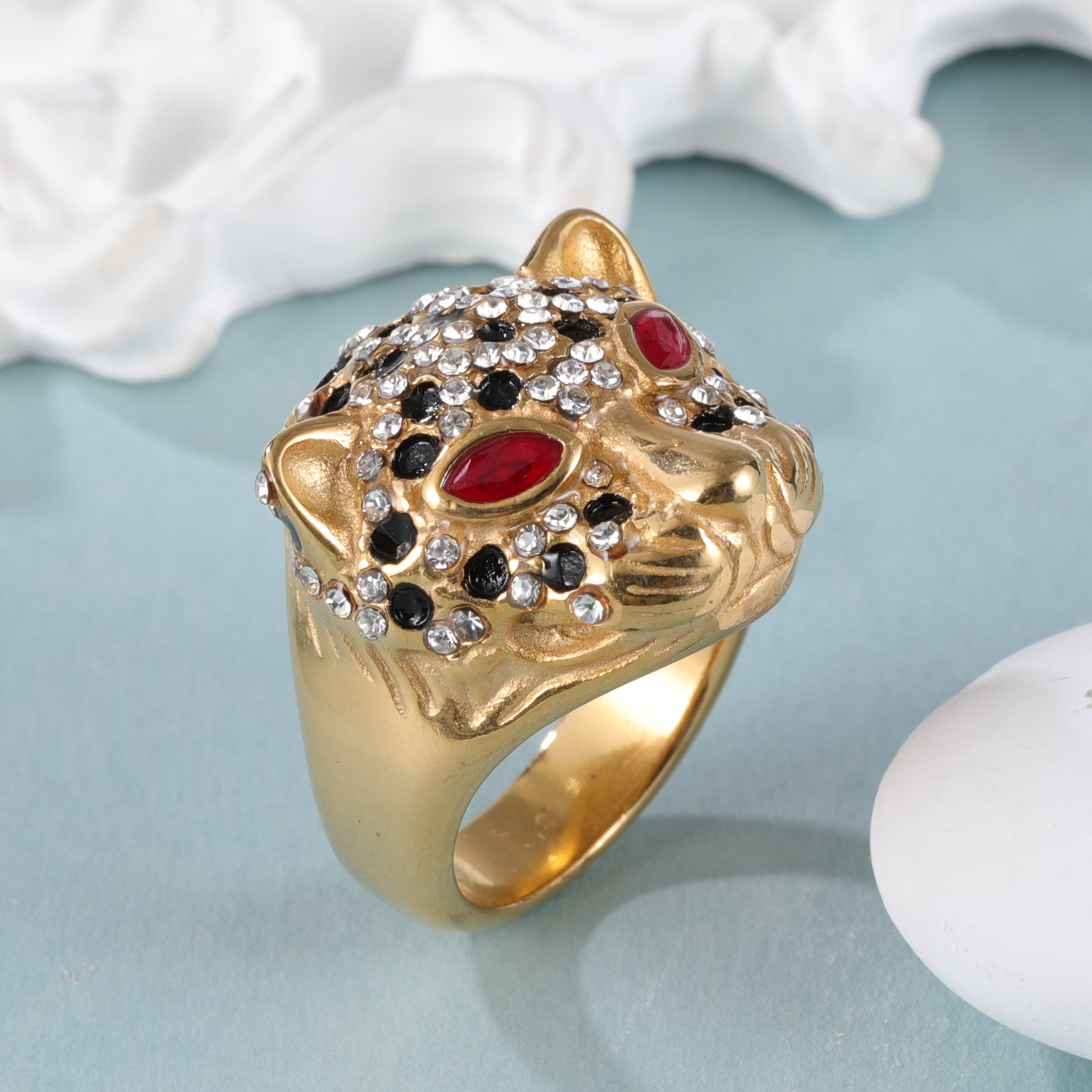 Panther Head Shining Hip Hop Inlaid Red And Black Brick Design Gold Stainless Steel Ring丨G00981