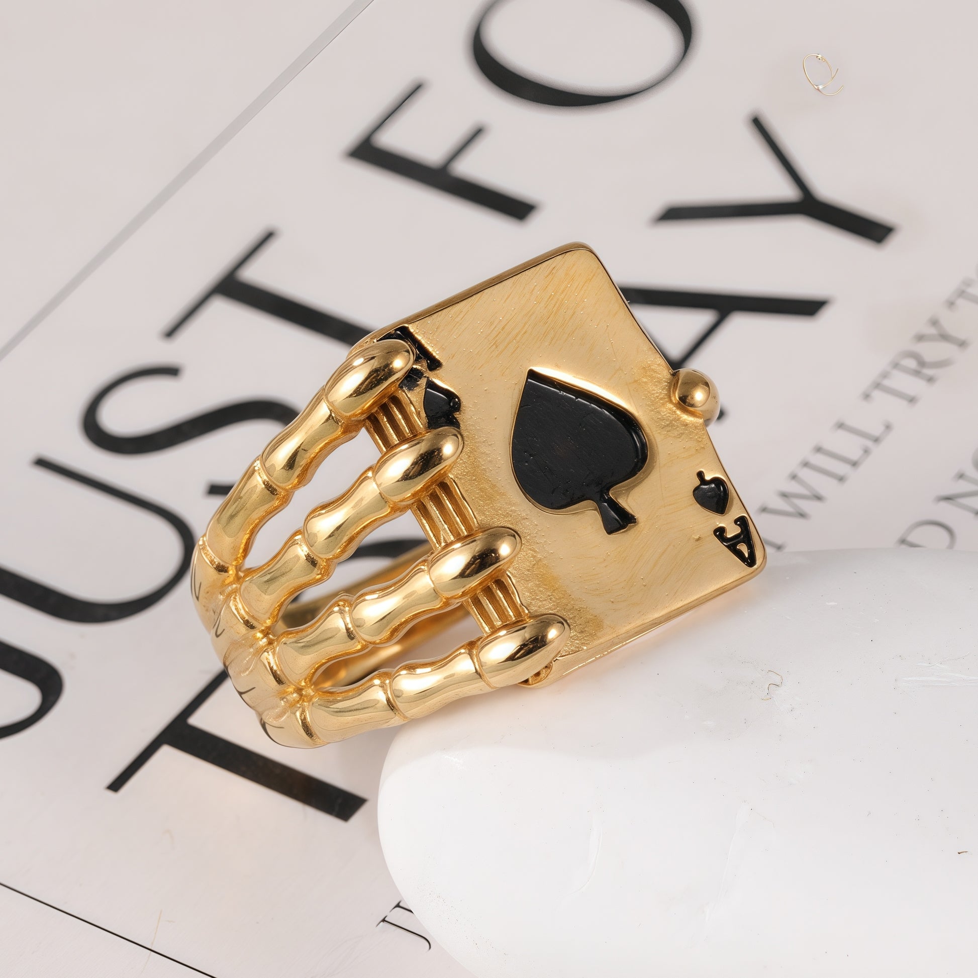 Fashionable Unique Skull Holding Playing Cards Stainless Steel Men's Ring丨G003770