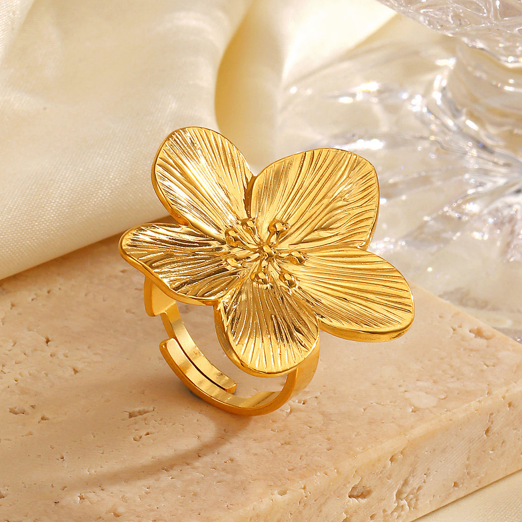European and American Fashion Stainless Steel Flower Ring for Women | G005402