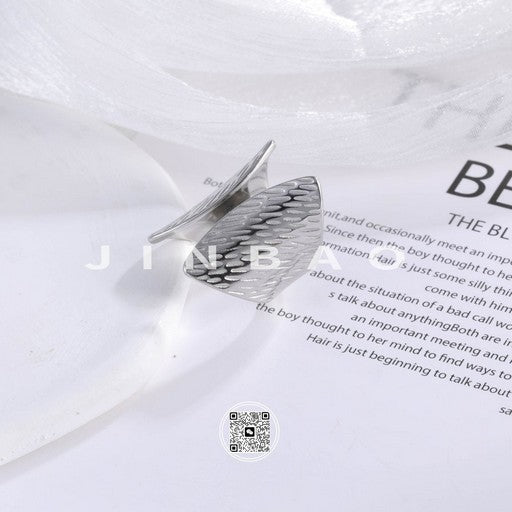 Contemporary Wave Design Stainless Steel Women Ring丨G004247