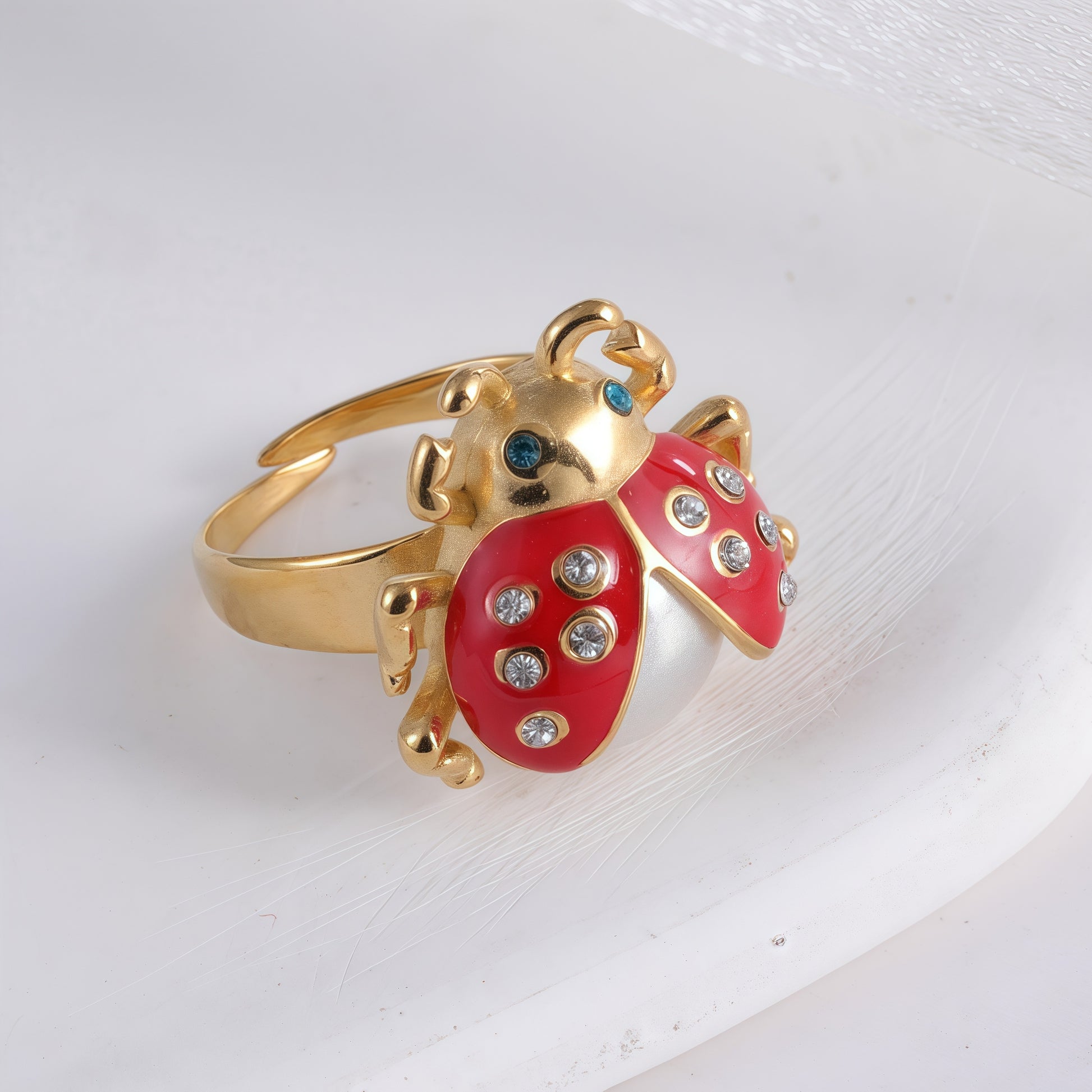 Cute lucky diamond-encrusted ladybug stainless steel Waterproof Waterproof Ring丨K007541J