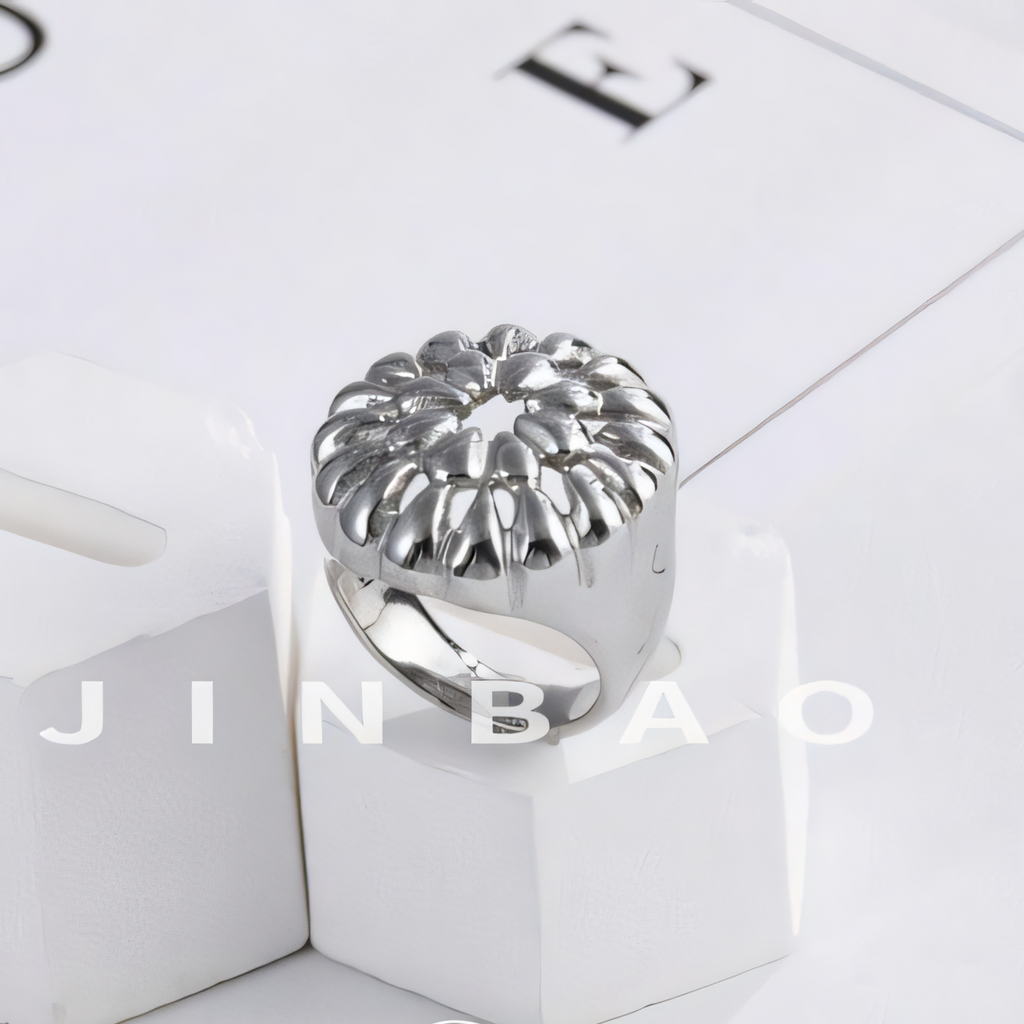 Elegant Flower Shaped Stainless Steel Ring Retro Chic Women Ring | ML089