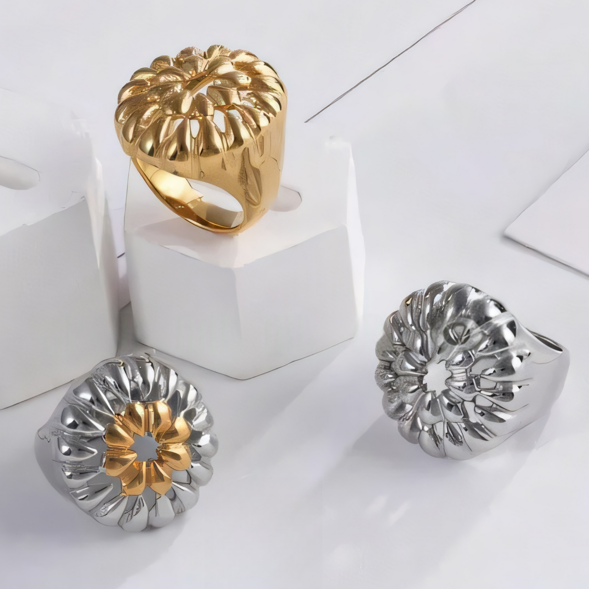 Elegant Flower Shaped Stainless Steel Ring Retro Chic Women Ring | ML089
