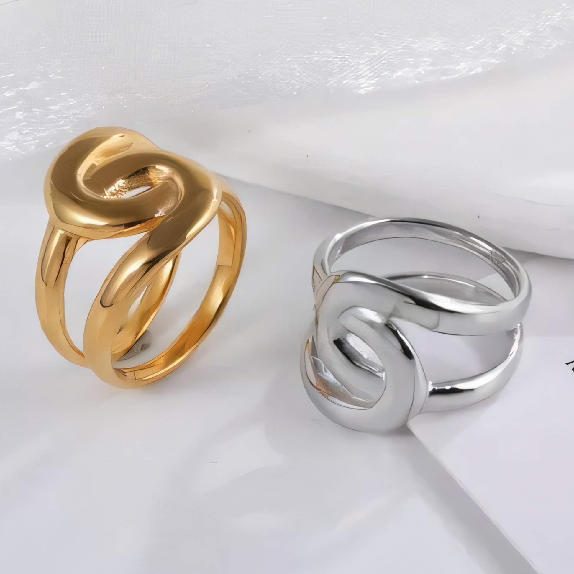 Elegant Intertwined Double Ring for Women | N00652