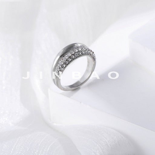 European Style Diamond-Studded Stainless Steel Ring Women's Delicate Design | N00707