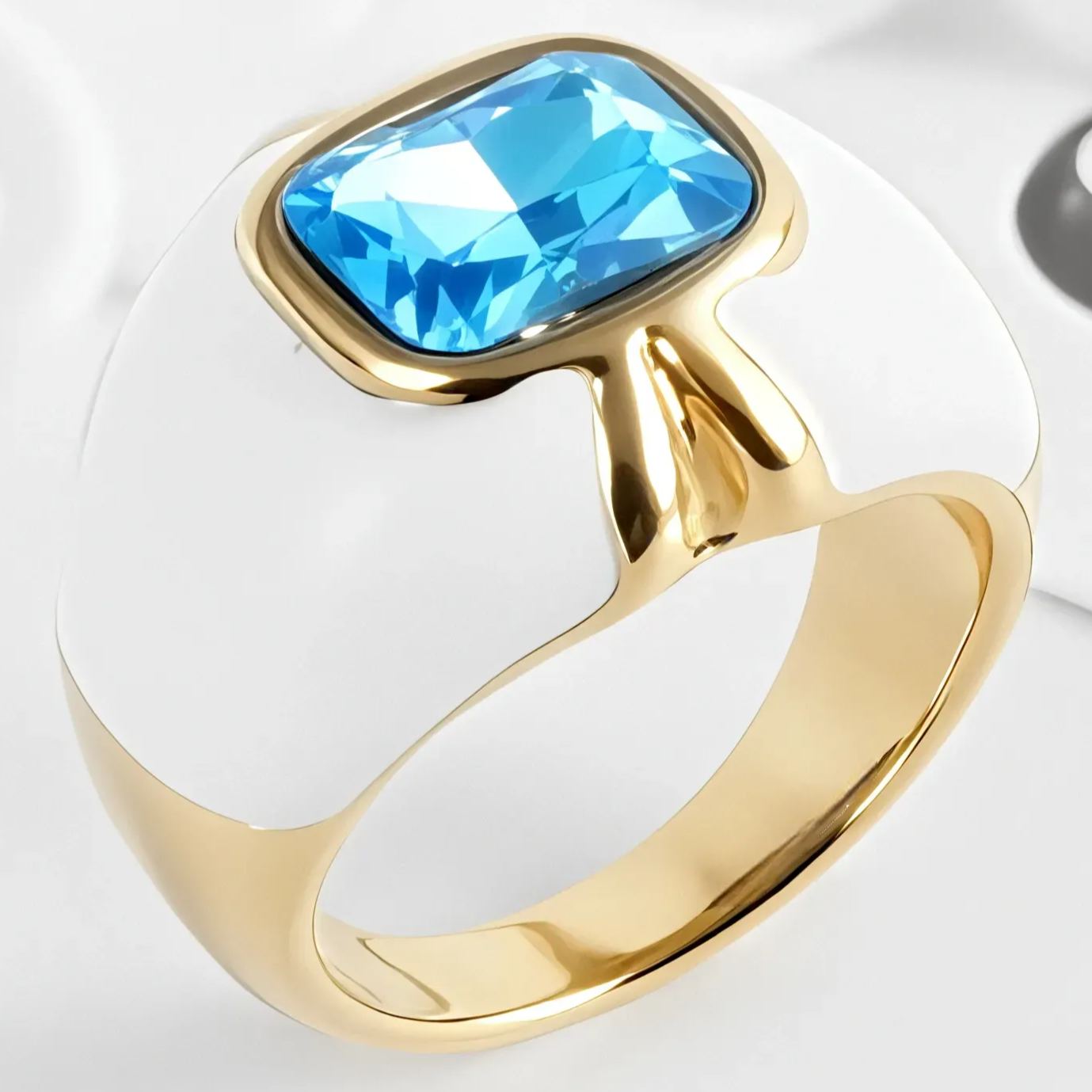 Elegant Round Ring Women's Stainless Steel Design | G004600