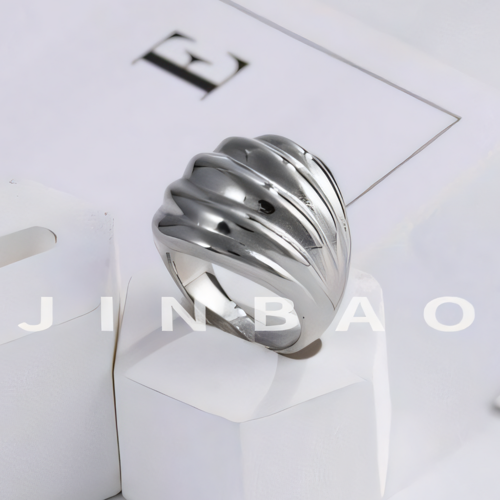 Luxury Gold Wave Shape Stainless Steel Ring for Women | ML053
