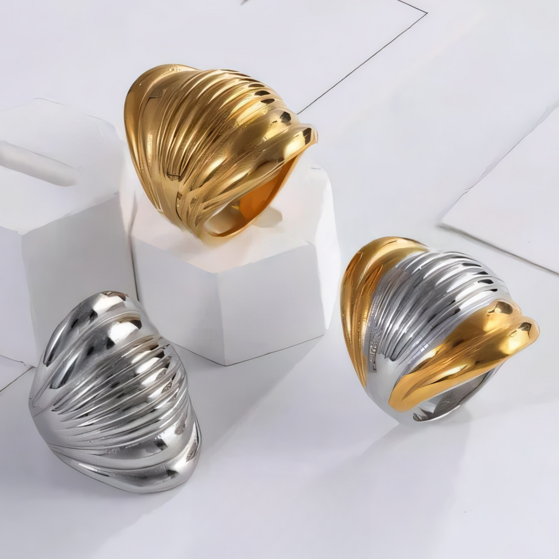 Luxury Plated Stainless Steel Fashion Ring for Women | G002814