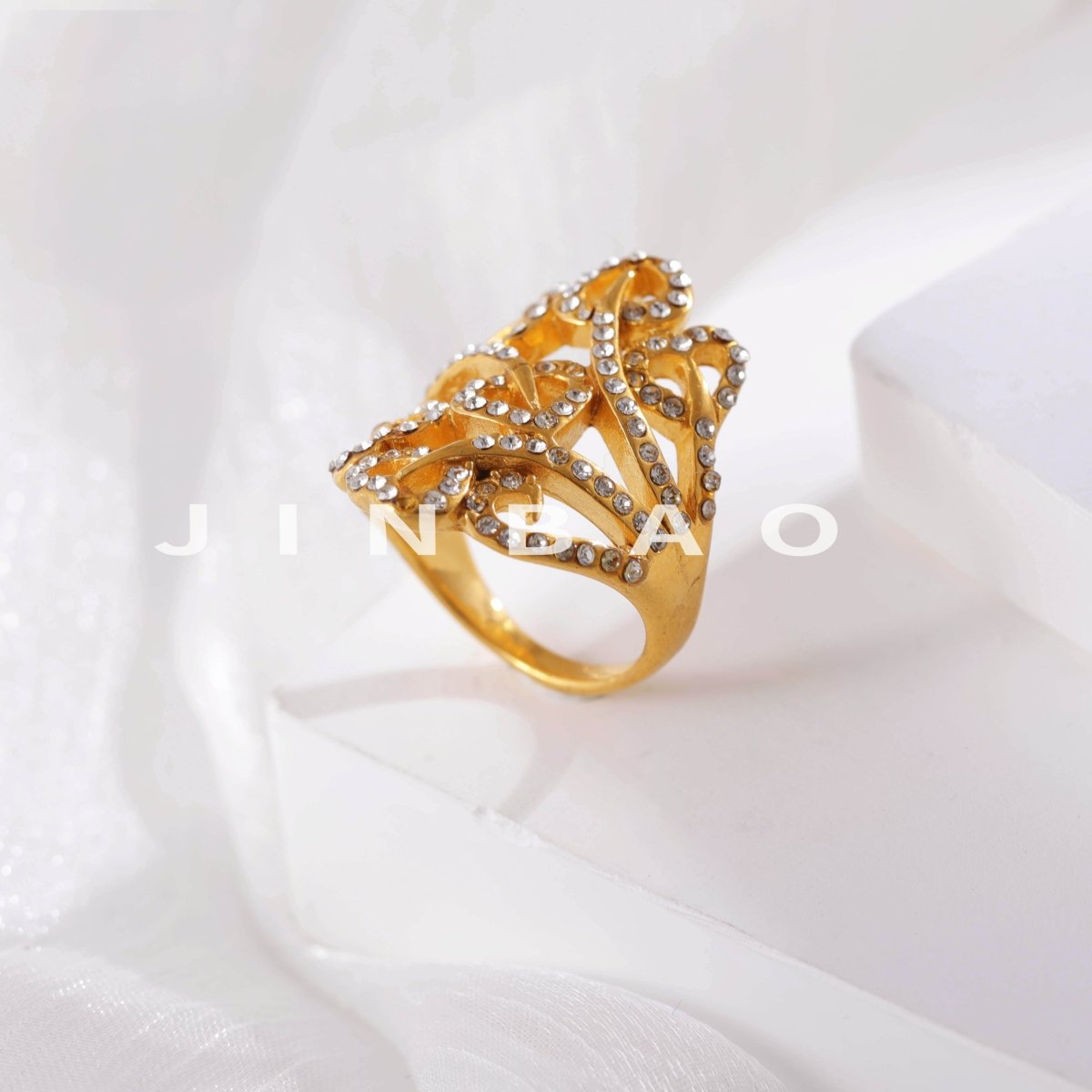 Luxury Rhinestone Gold Band Ring for Women | G005442