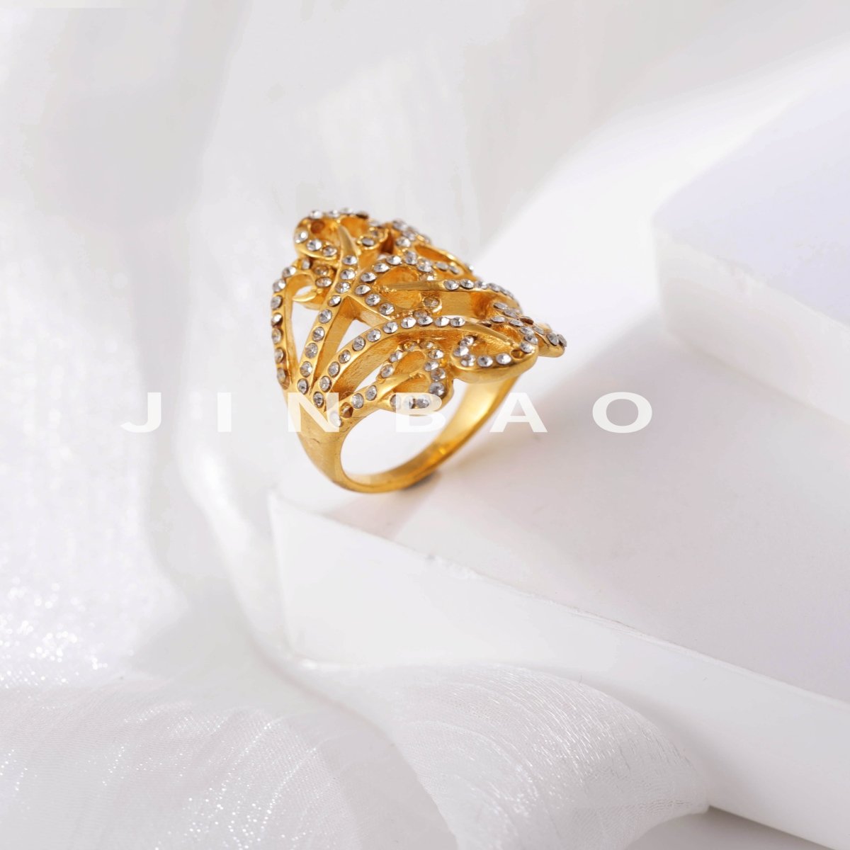 Luxury Rhinestone Gold Band Ring for Women | G005442