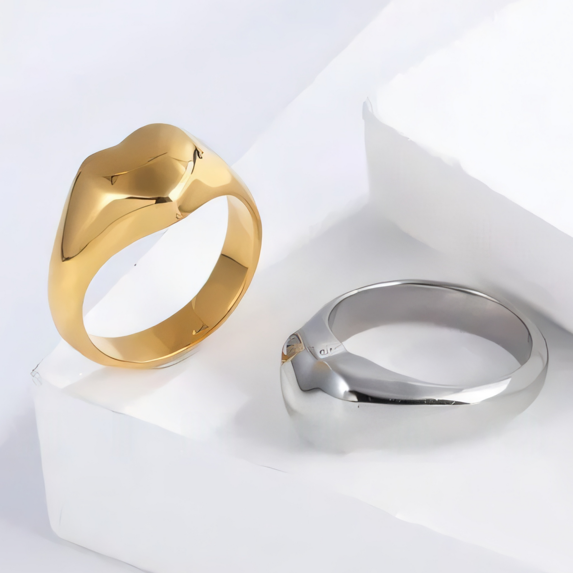 Minimalist Streamlined Ring Modern Fashion Design for Women | G00650