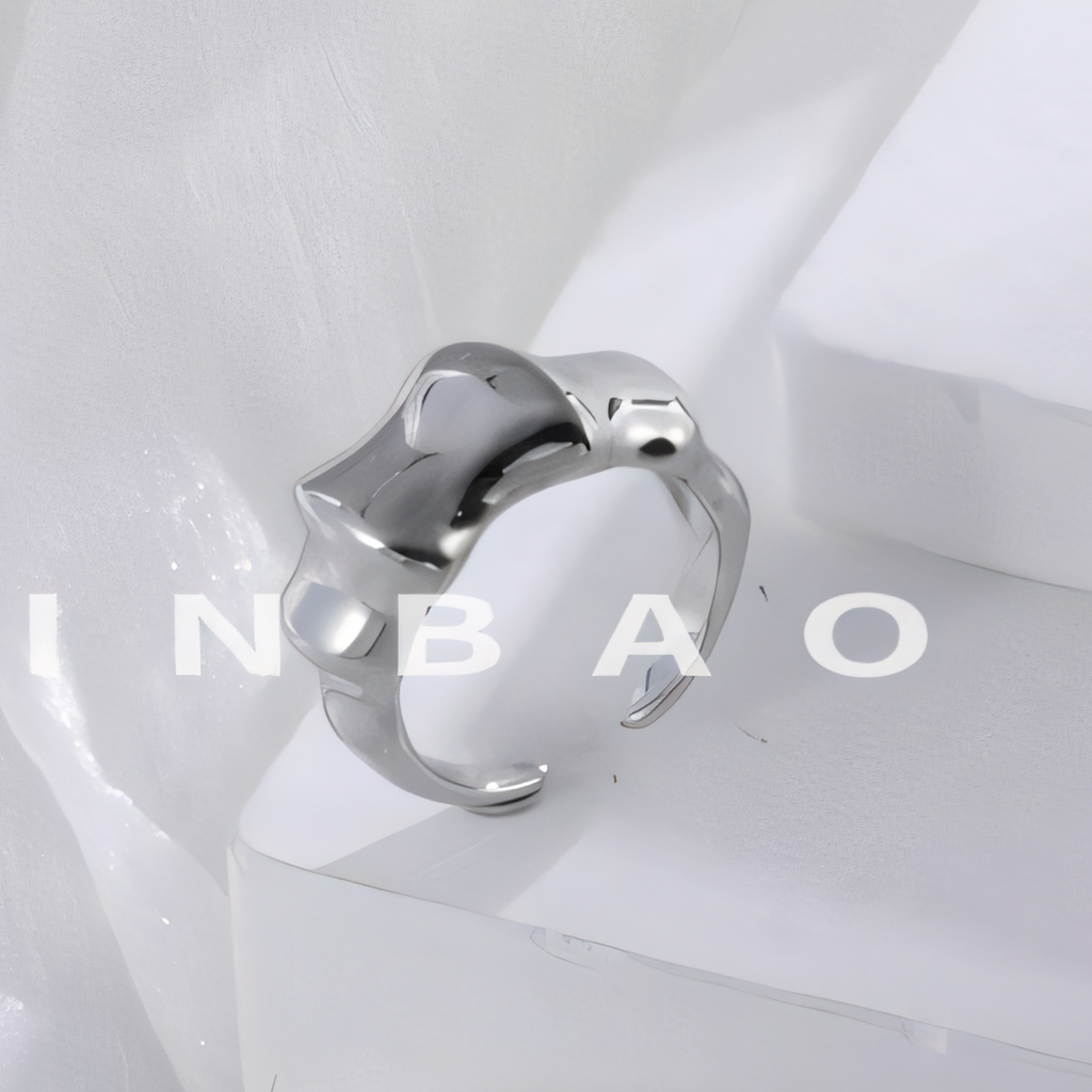Modern Minimalist Stainless Steel Ring Women's 3D Streamlined Design | N001586
