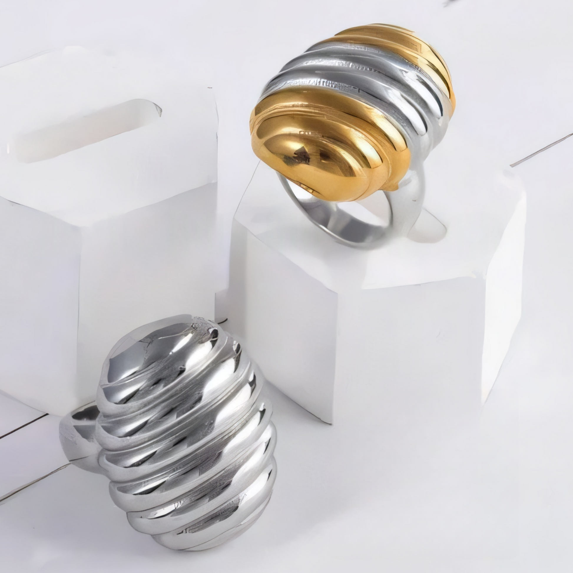 Ribbed Oval Stainless Steel Ring Modern Design for Women | ML0136