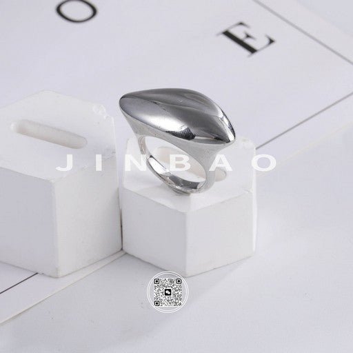 Smooth Streamlined Stainless Steel Ring Women's Simple Fashion Design | G003990