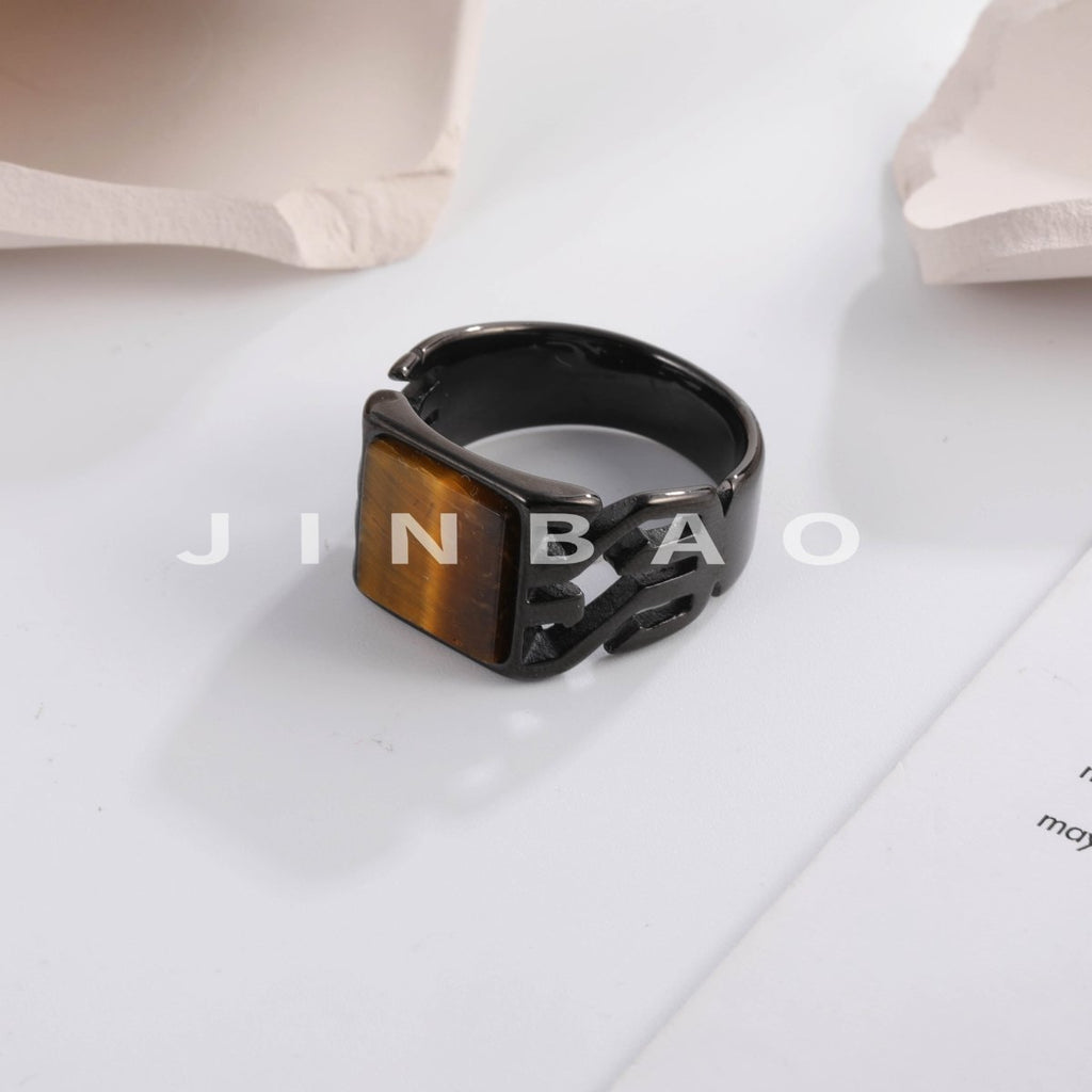 Vintage Stainless Steel Ring with Sparkling Gemstone, Timeless Elegance | B159